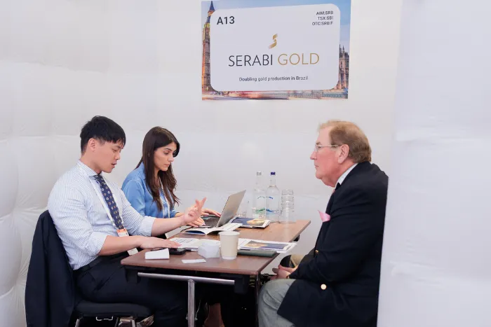 Mining company representatives meeting investors at 121 Mining Investment